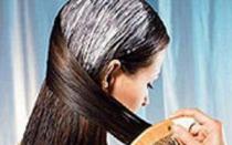 Užitečné produkty pro péči o mastné vlasy a také rady zkušeného trichologa