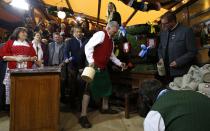Where, how and when is the Oktoberfest beer festival held? When is Oktoberfest in the year